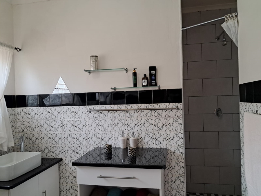 4 Bedroom Property for Sale in Safari Gardens North West